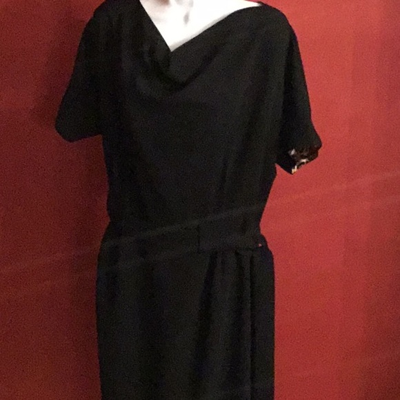 Dress - Picture 4 of 6